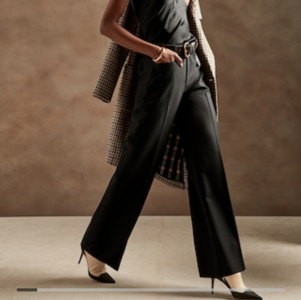 Gorgeous Wide Leg Italian Wool Pants